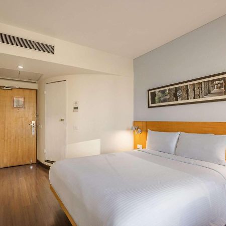 Ibis Gurgaon Golf Course Road - An Accor Brand 호텔 외부 사진