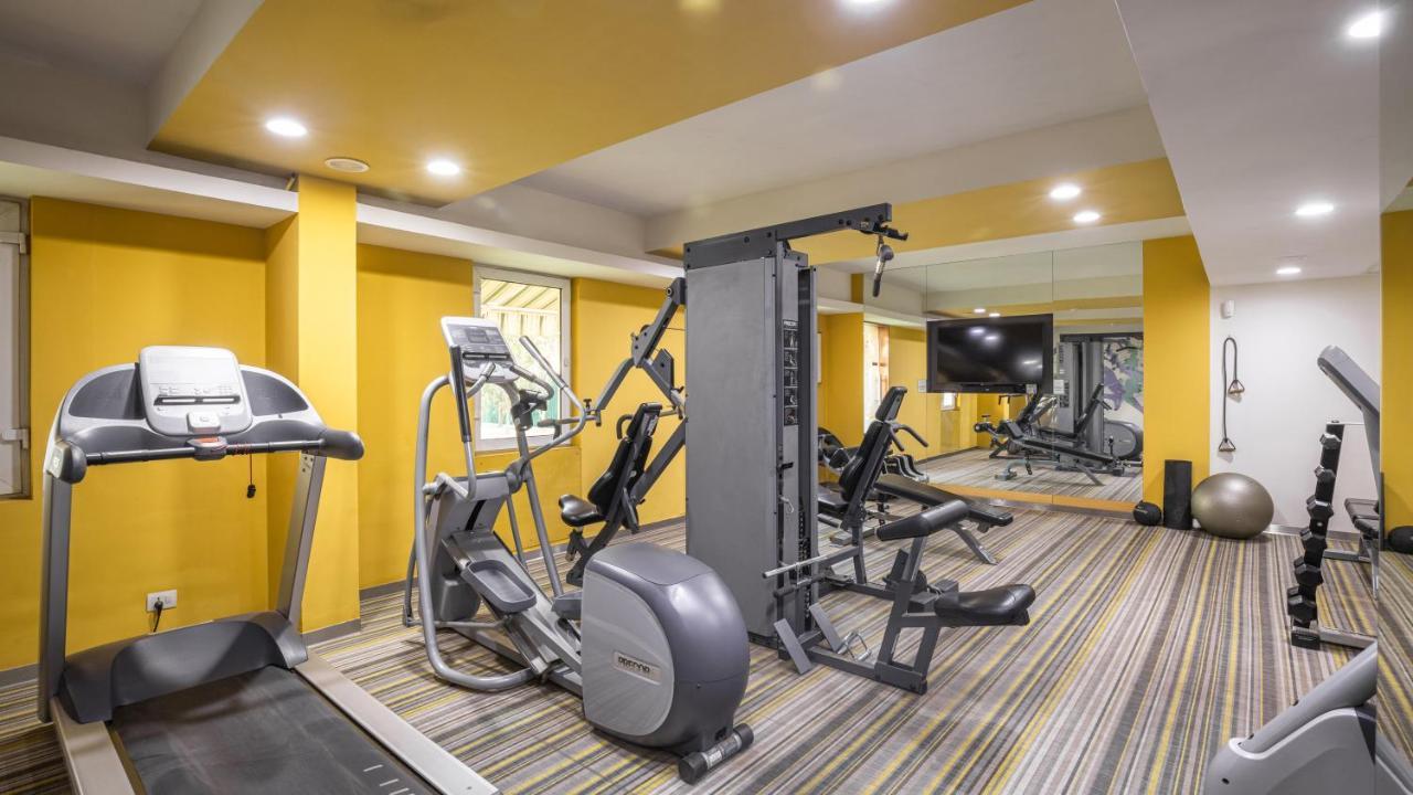 Ibis Gurgaon Golf Course Road - An Accor Brand 호텔 외부 사진